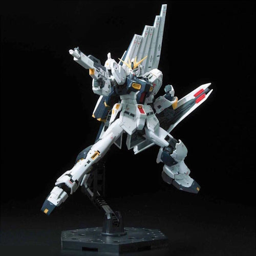 RX-93 ν Gundam (Nu Gundam) - Real Grade